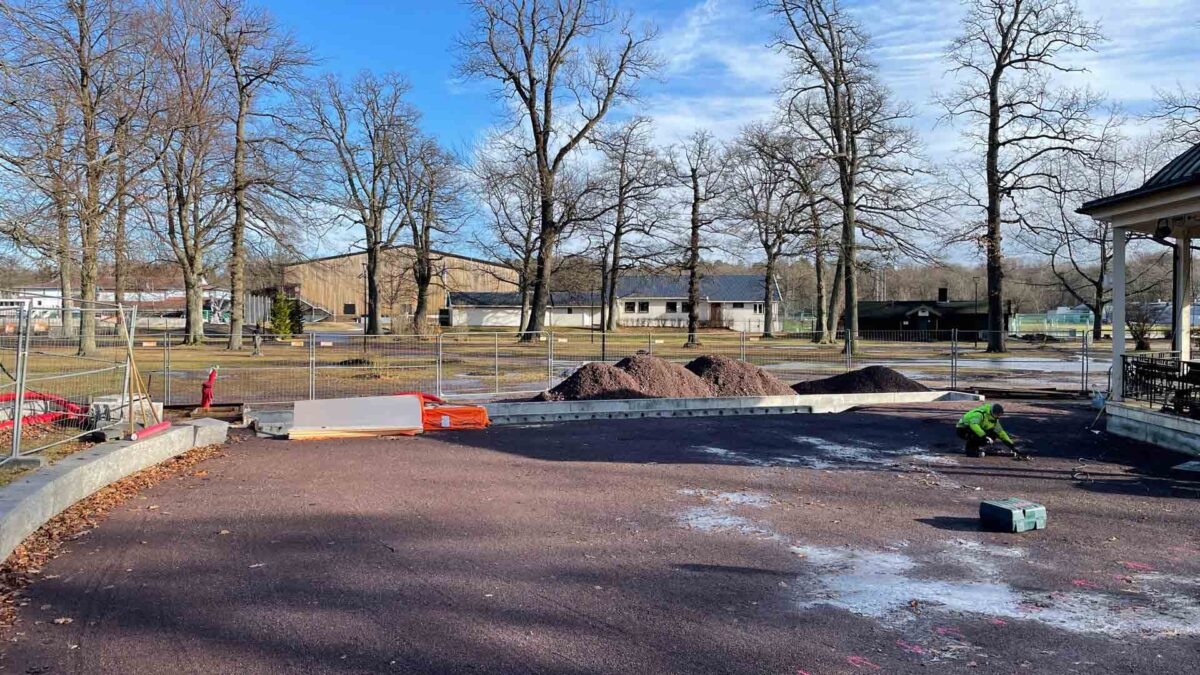 Lystlunden Park – Urban Utebane (2022) — Lystlunden Park 2022 – Kunstisbane i Horten